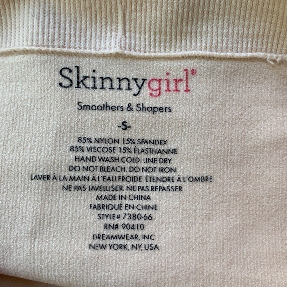 COPY - NWT Skinnygirl Seamless Shaping Short Small - Picture 3 of 3